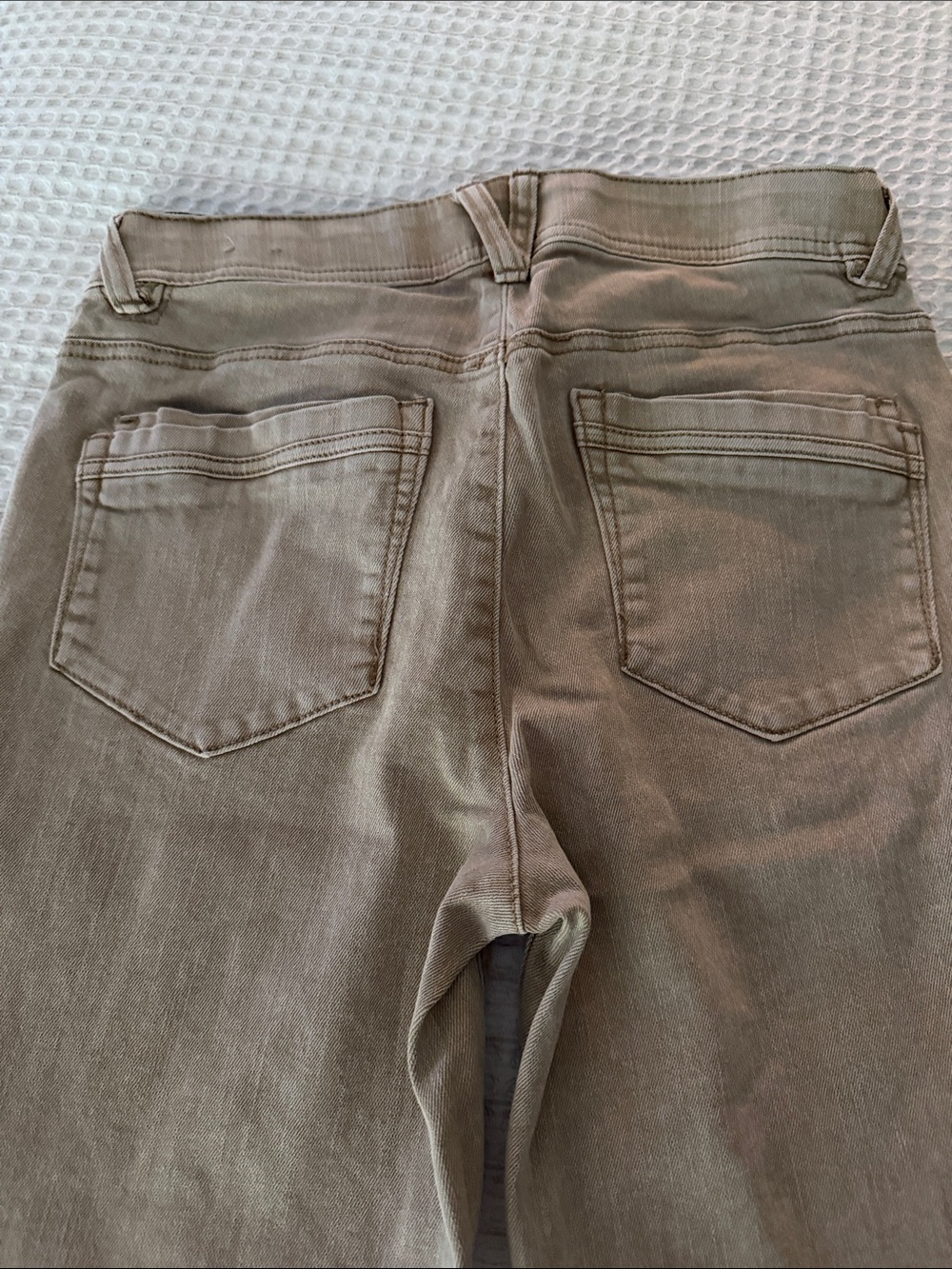 Democracy Straight-Leg Jeans in Taupe Ab technology